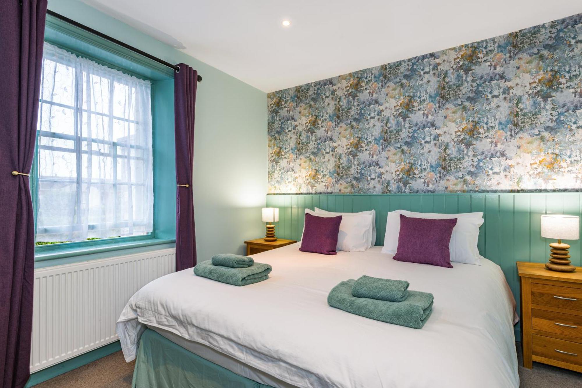 Inn The Queens *